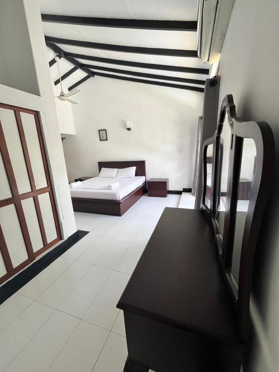 Lavinia Villa Dehiwala-Mount Lavinia Exterior photo