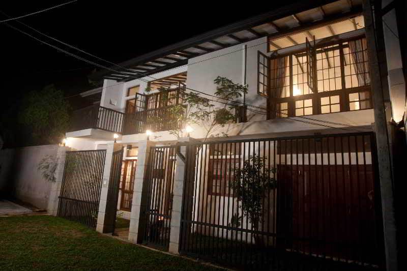 Lavinia Villa Dehiwala-Mount Lavinia Exterior photo